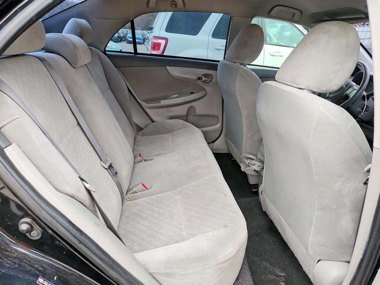 2009 TOYOTA COROLLA LE photo 19