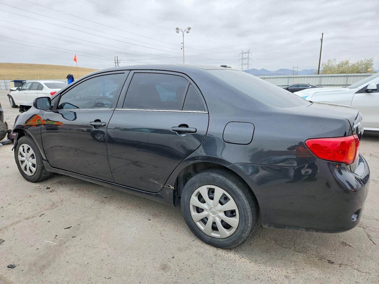 2009 TOYOTA COROLLA LE photo 3
