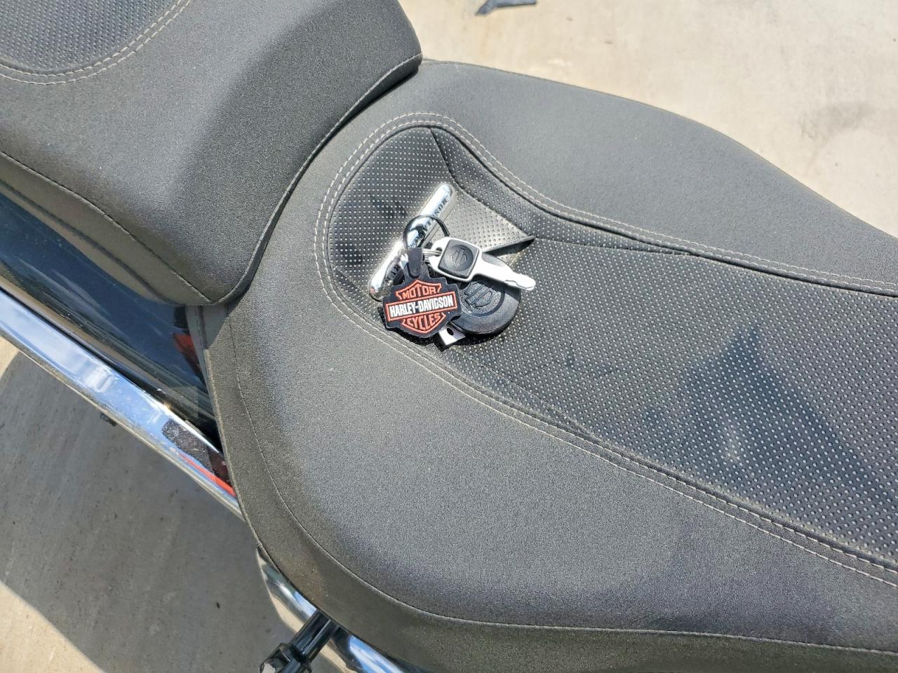 2024 HARLEY-DAVIDSON FXBR photo 22