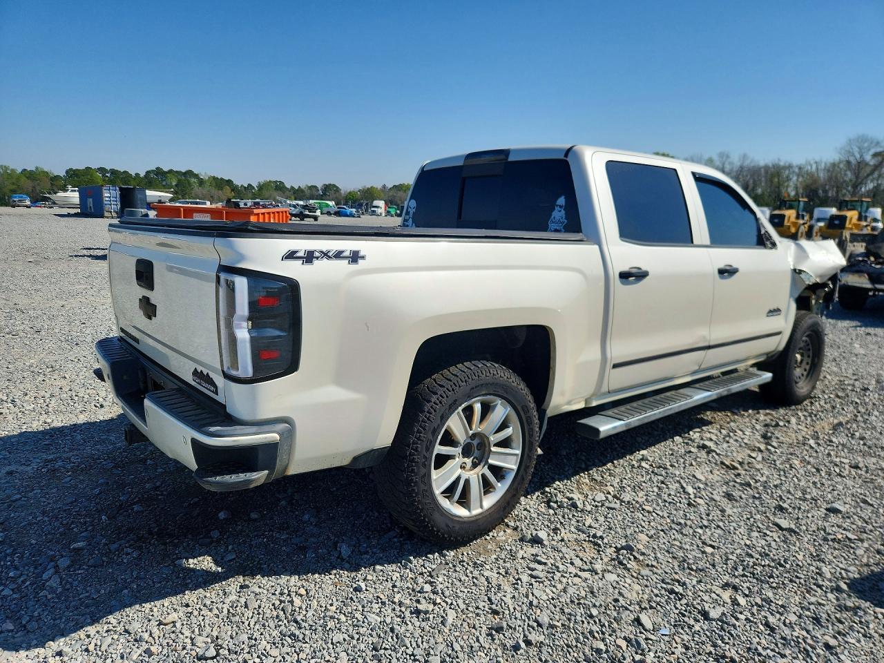 2014 CHEVROLET SILVERADO K1500 HIGH COUNTRY photo 3