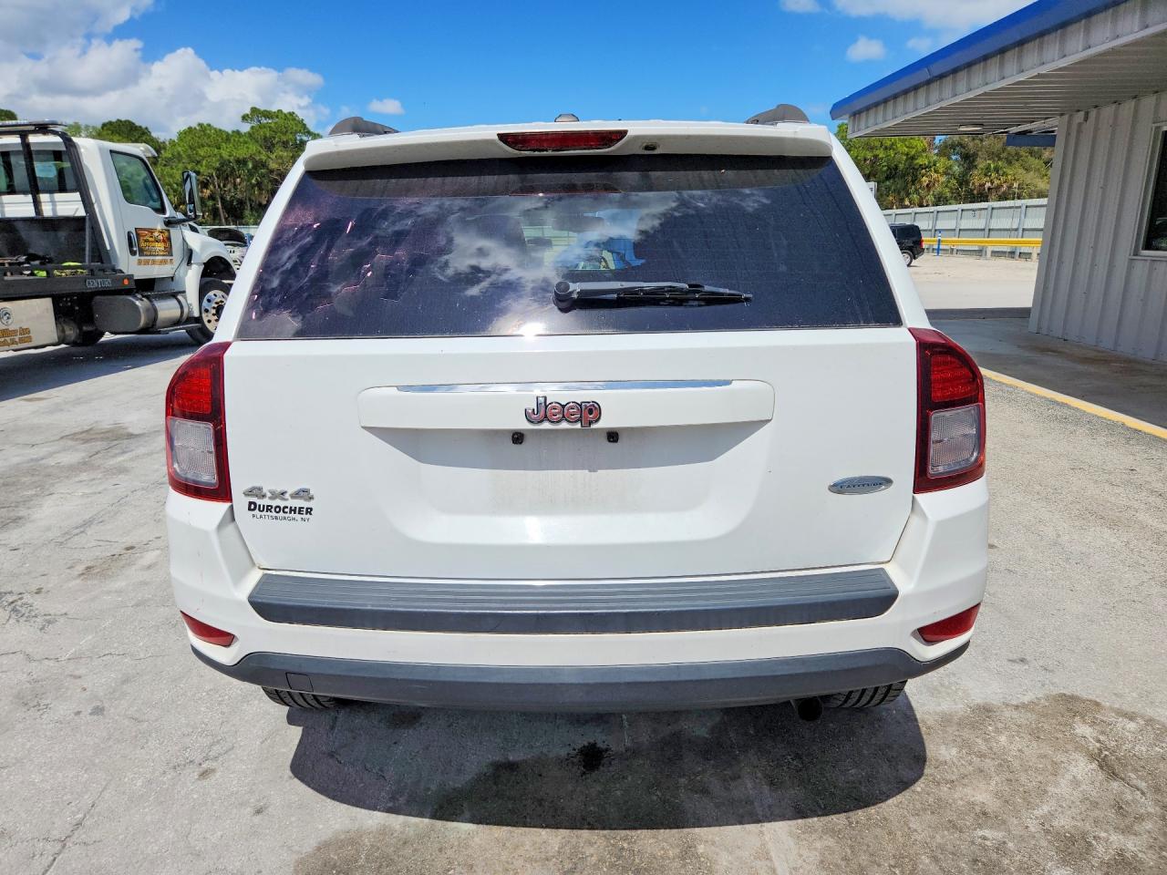2016 JEEP COMPASS LATITUDE photo 11