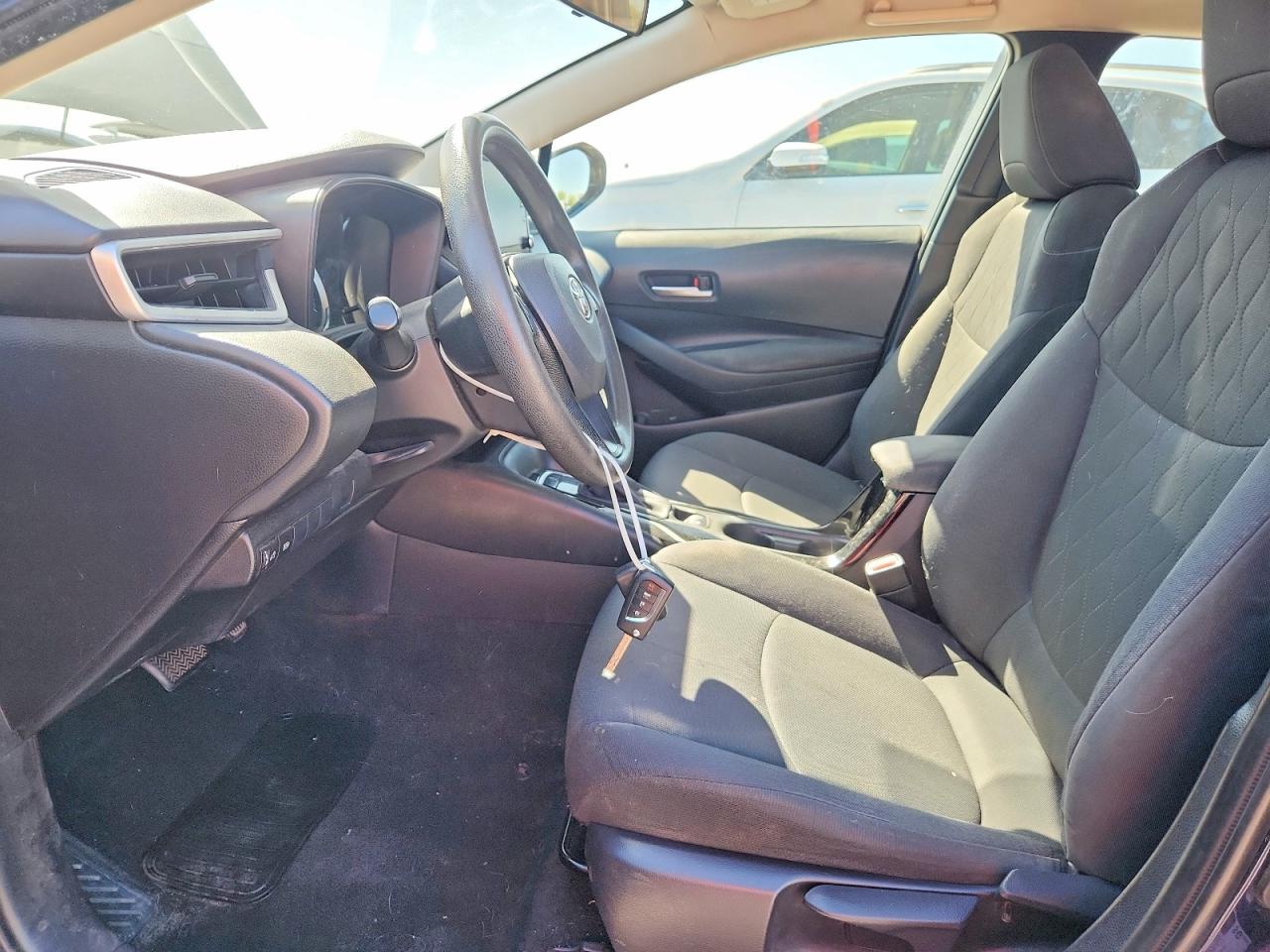2020 TOYOTA COROLLA LE photo 7