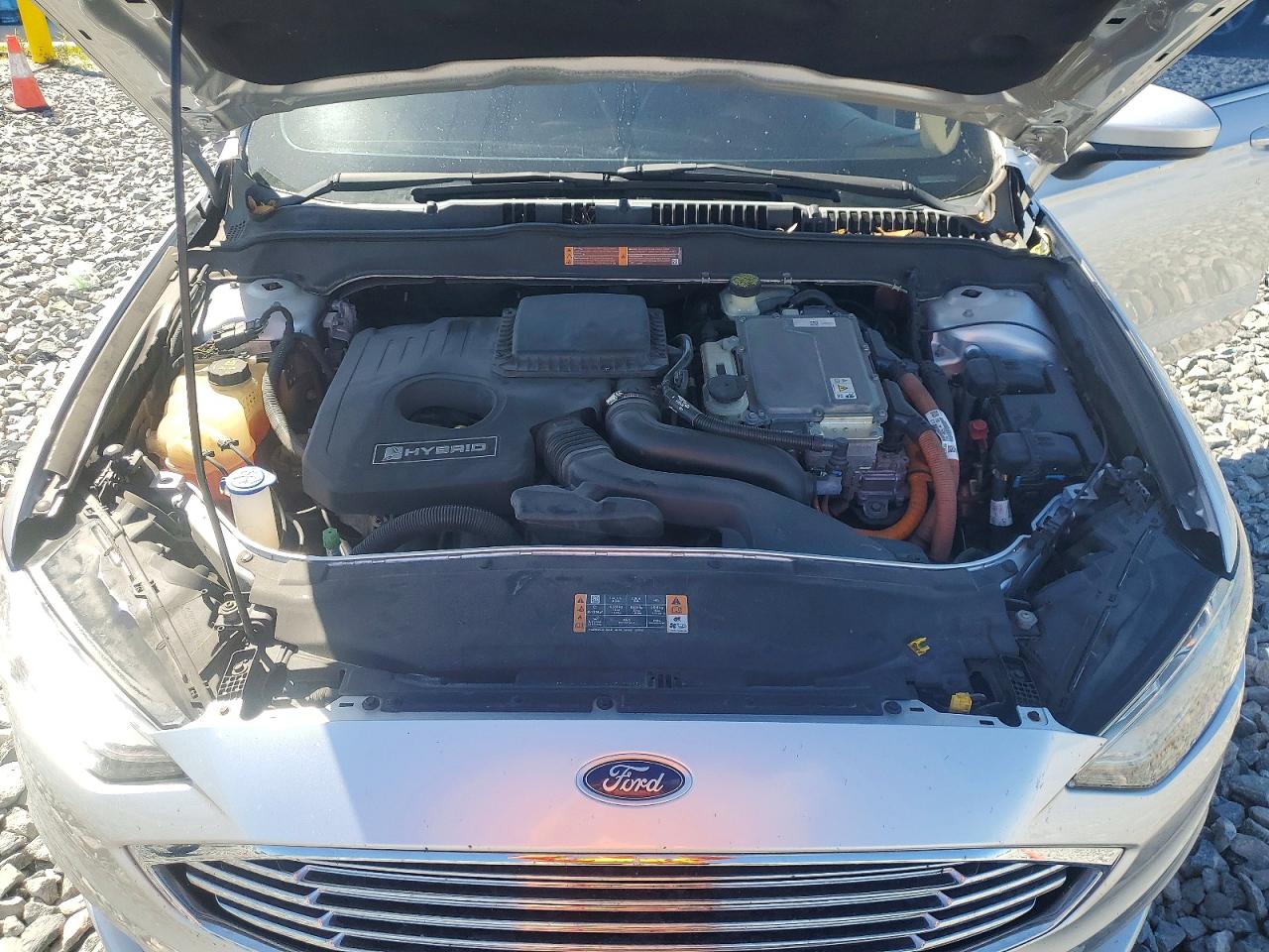 2017 FORD FUSION SE HYBRID photo 11