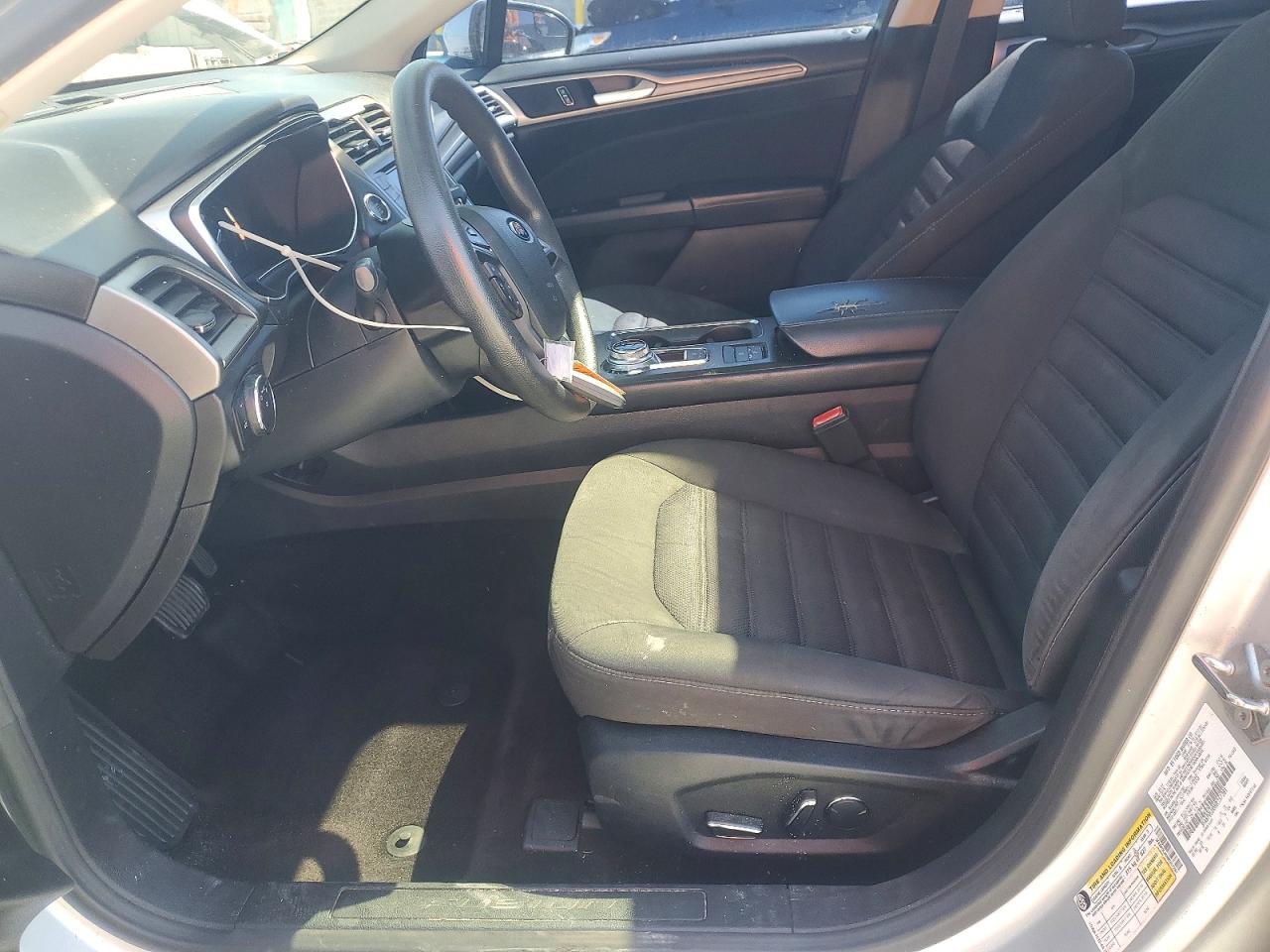 2017 FORD FUSION SE HYBRID photo 7