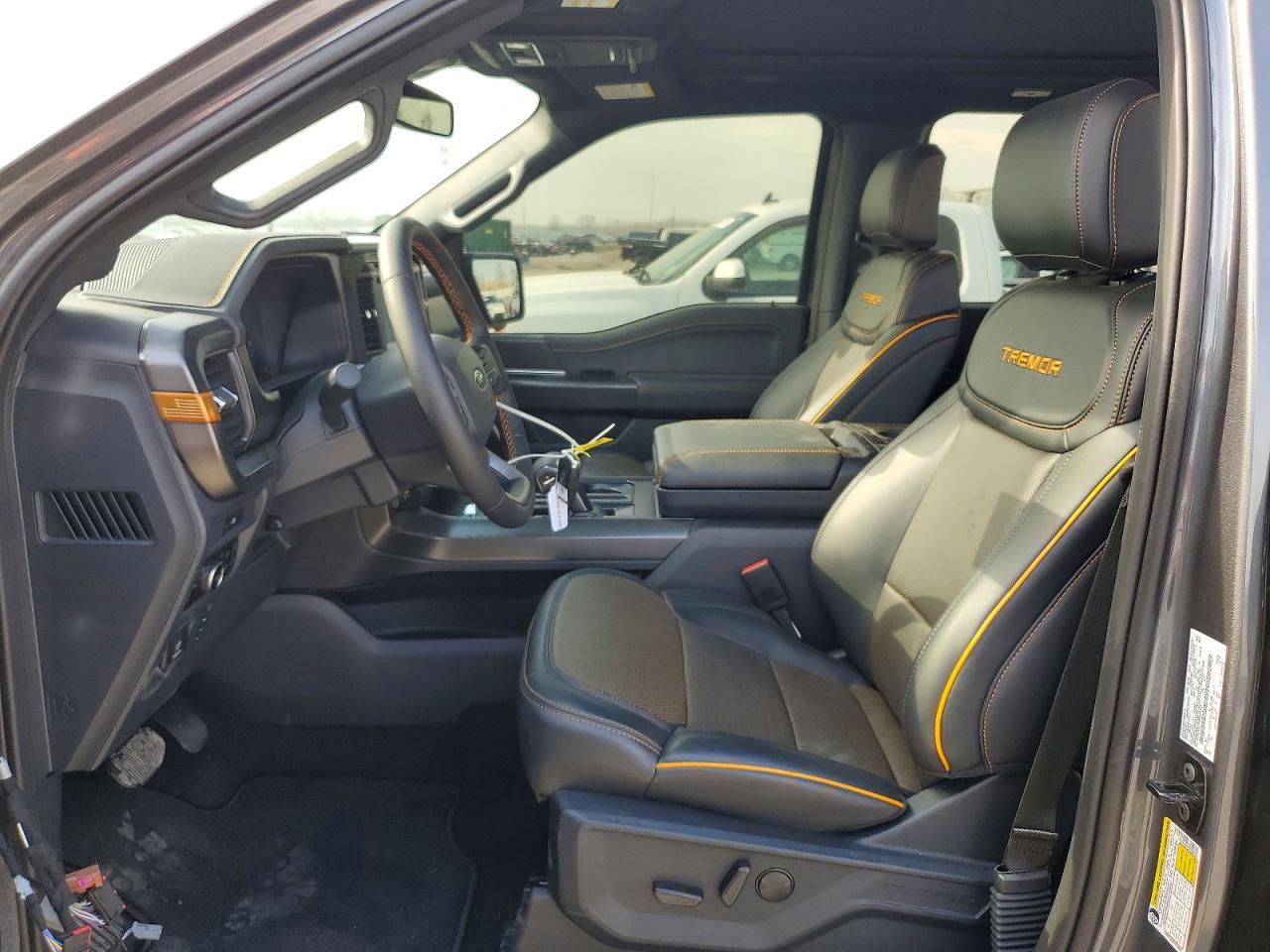 2025 FORD F150 TREMOR photo 13