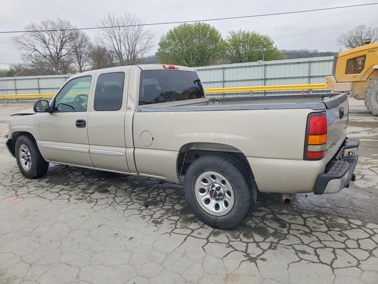 2006 GMC NEW SIERRA C1500 photo 3