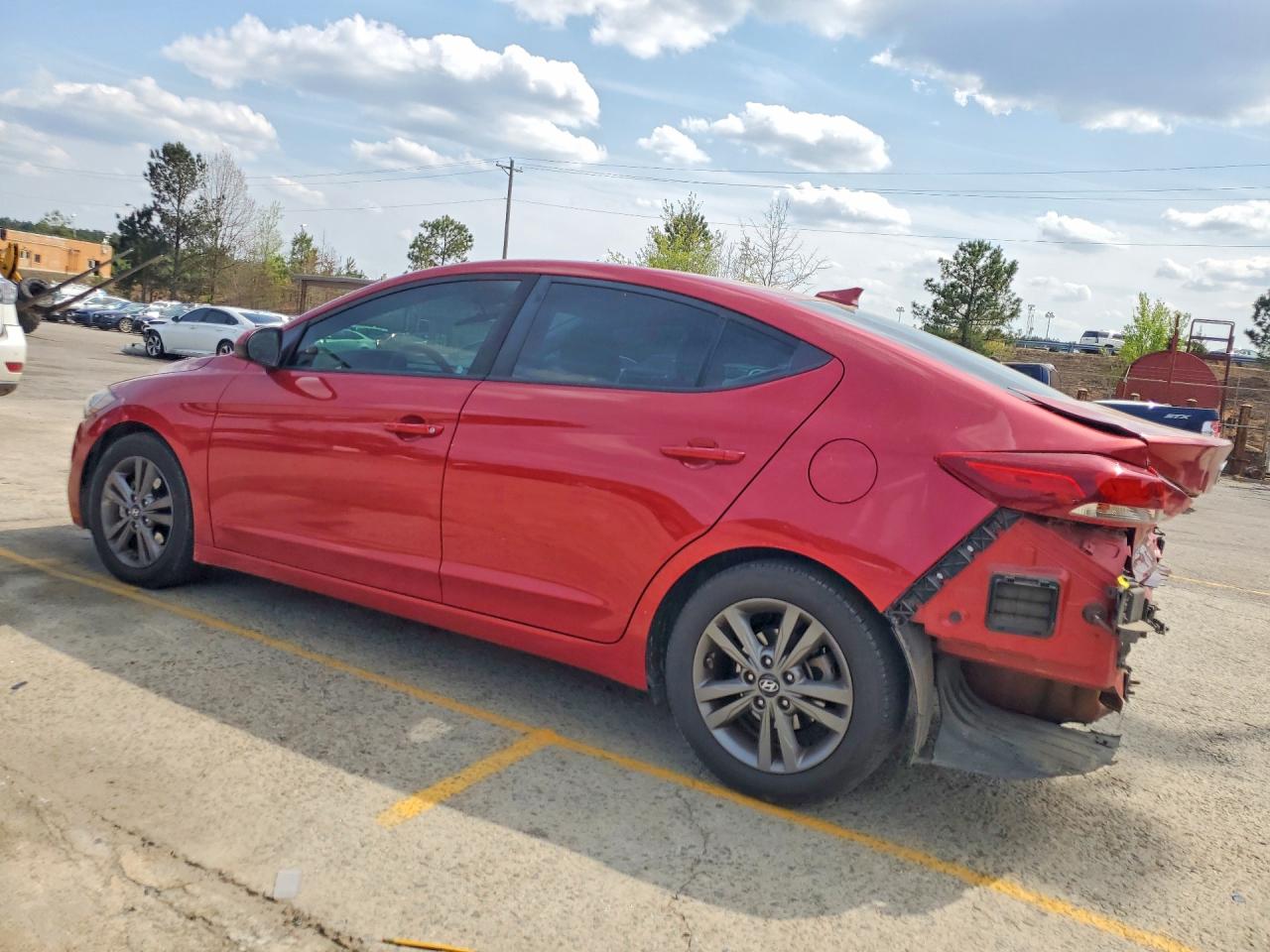 2018 HYUNDAI ELANTRA SEL photo 2