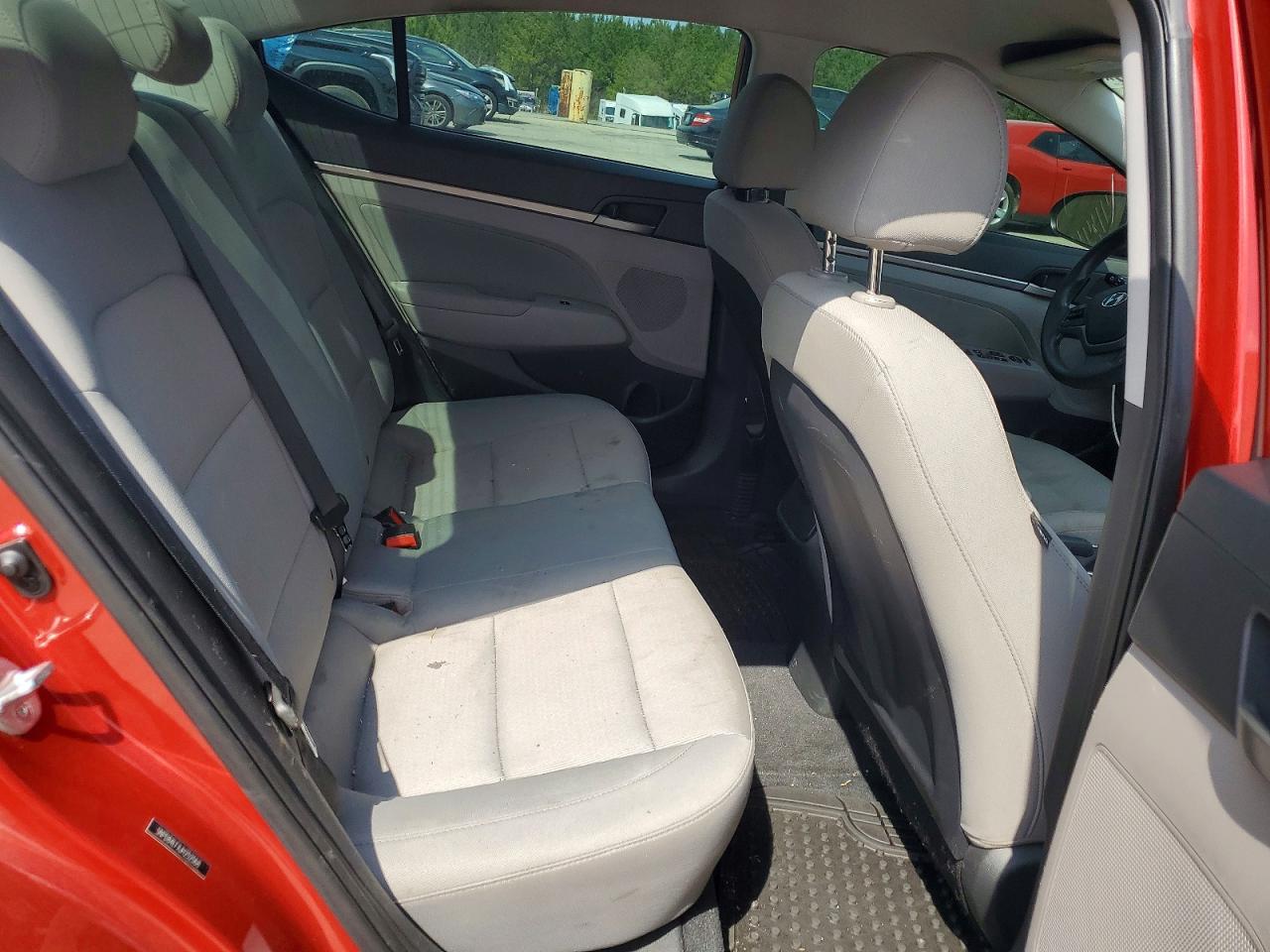 2018 HYUNDAI ELANTRA SEL photo 10