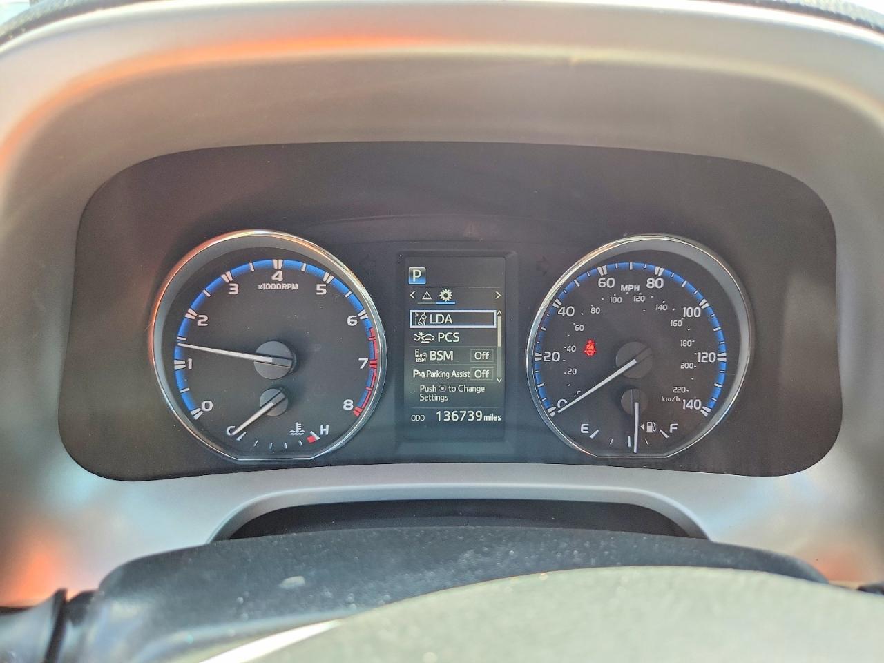 2016 TOYOTA RAV4 LIMITED photo 9