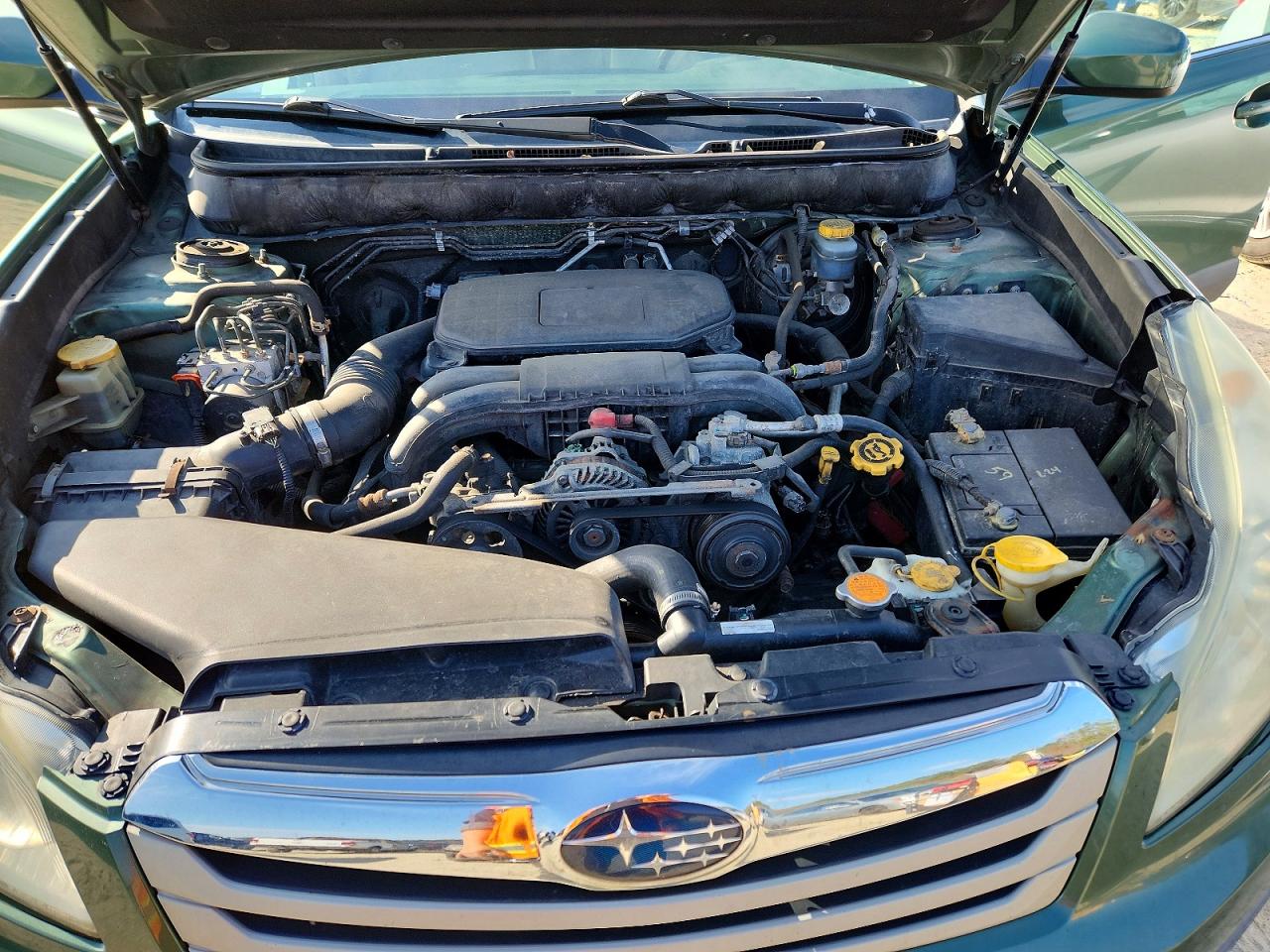 2010 SUBARU OUTBACK 2.5I PREMIUM photo 34