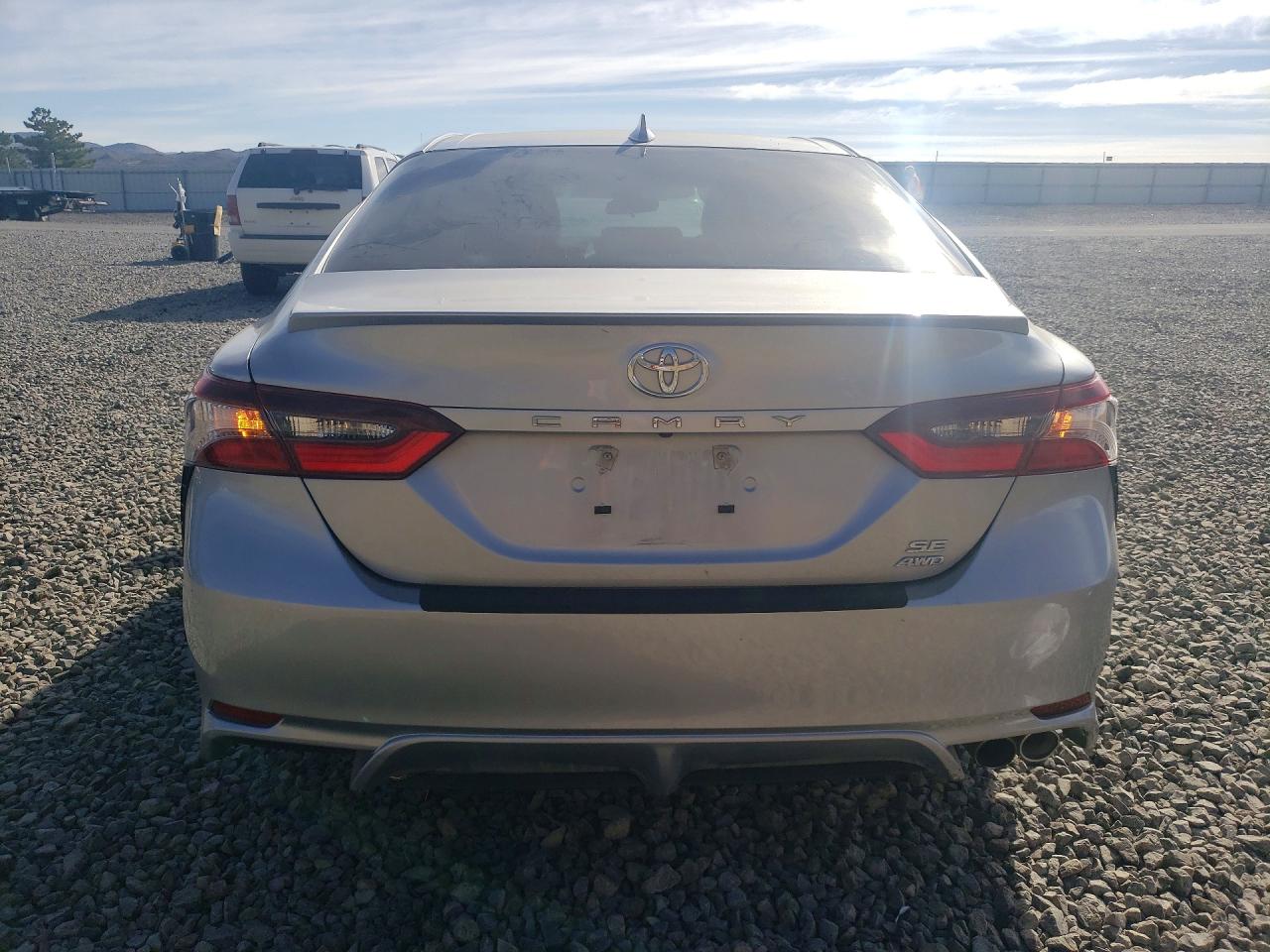 2022 TOYOTA CAMRY SE photo 11