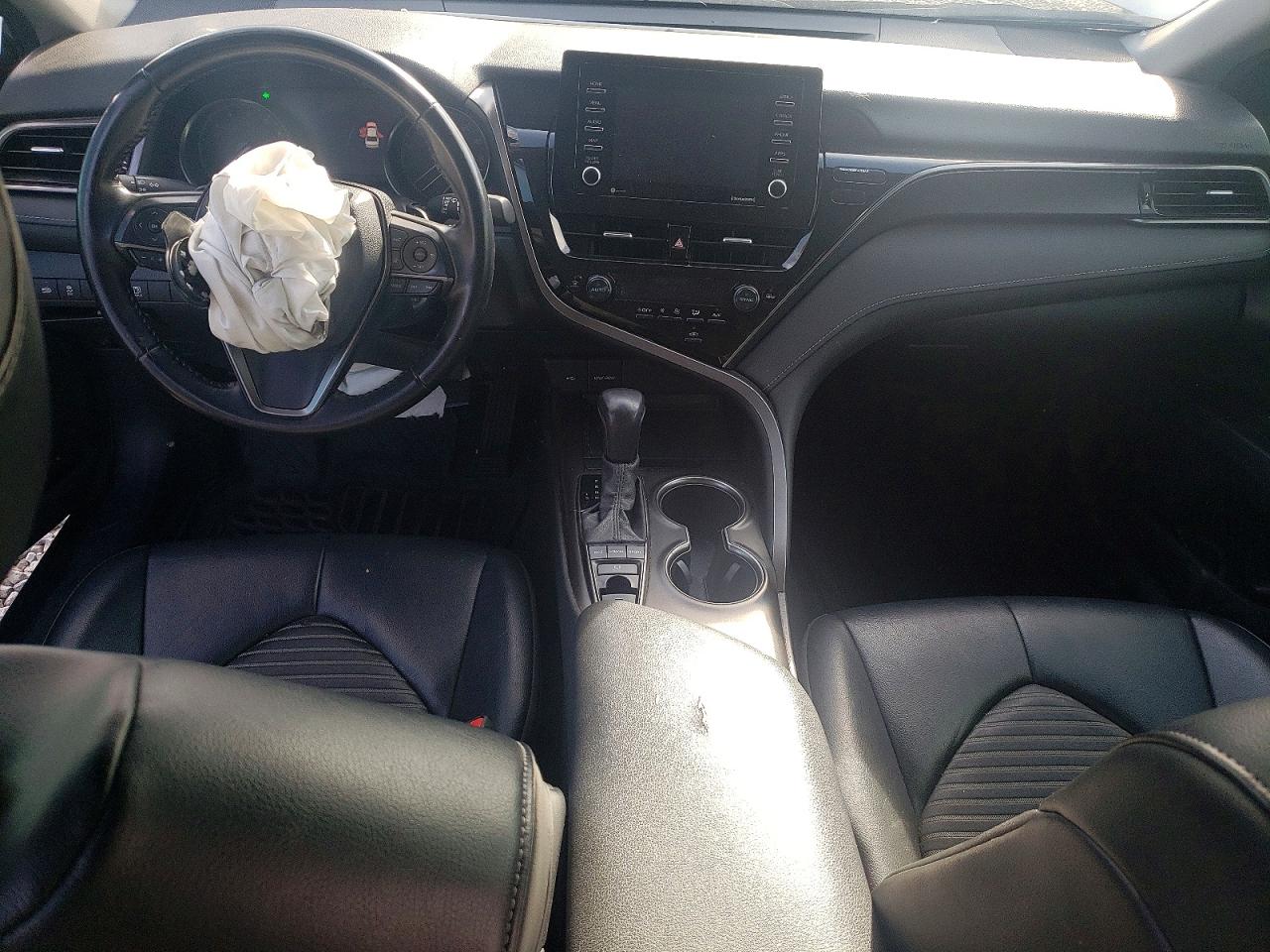 2022 TOYOTA CAMRY SE photo 15