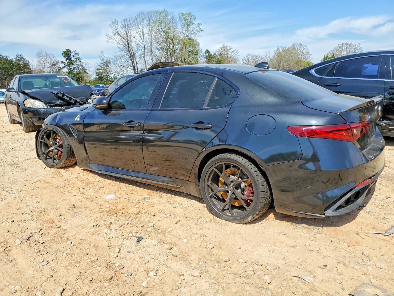 2017 ALFA ROMEO GIULIA QUADRIFOGLIO photo 3
