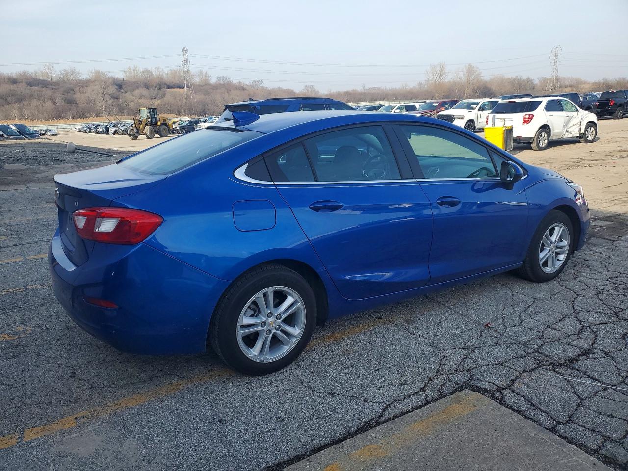 2016 CHEVROLET CRUZE LT photo 5