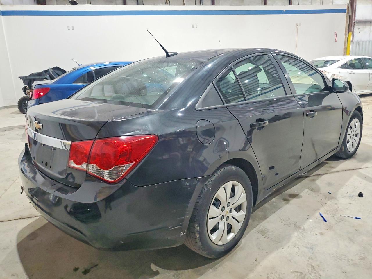 2014 CHEVROLET CRUZE LS photo 5