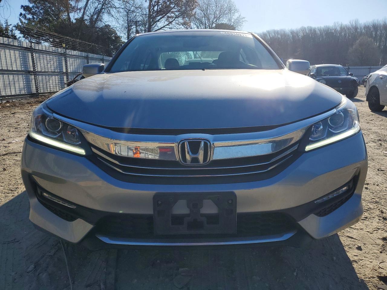 2017 HONDA ACCORD EXL photo 9
