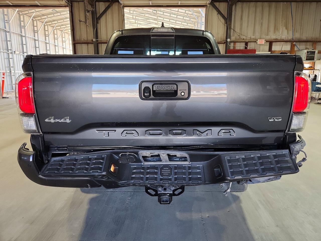 2022 TOYOTA TACOMA LIMITED photo 6