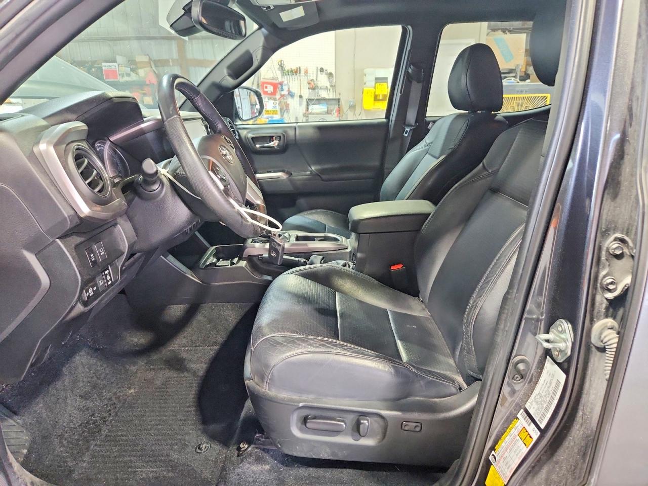 2022 TOYOTA TACOMA LIMITED photo 7