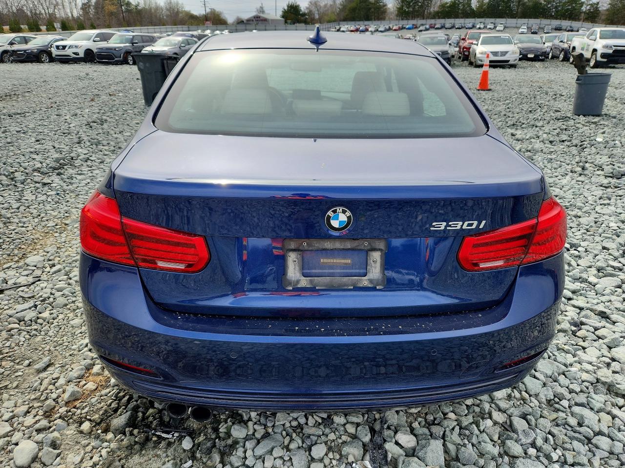 2017 BMW 330 I photo 6