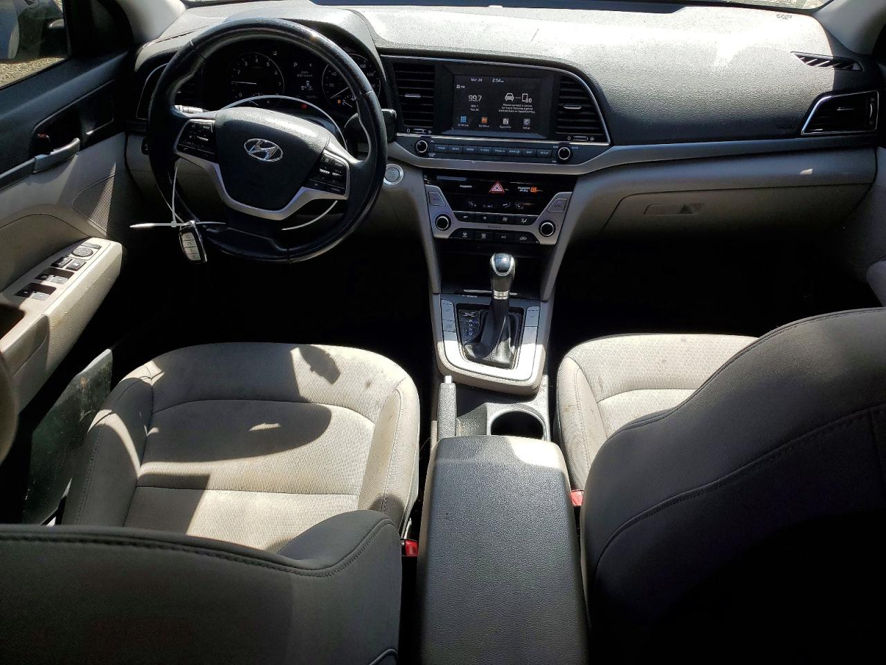2018 HYUNDAI ELANTRA VALUE EDITION photo 8