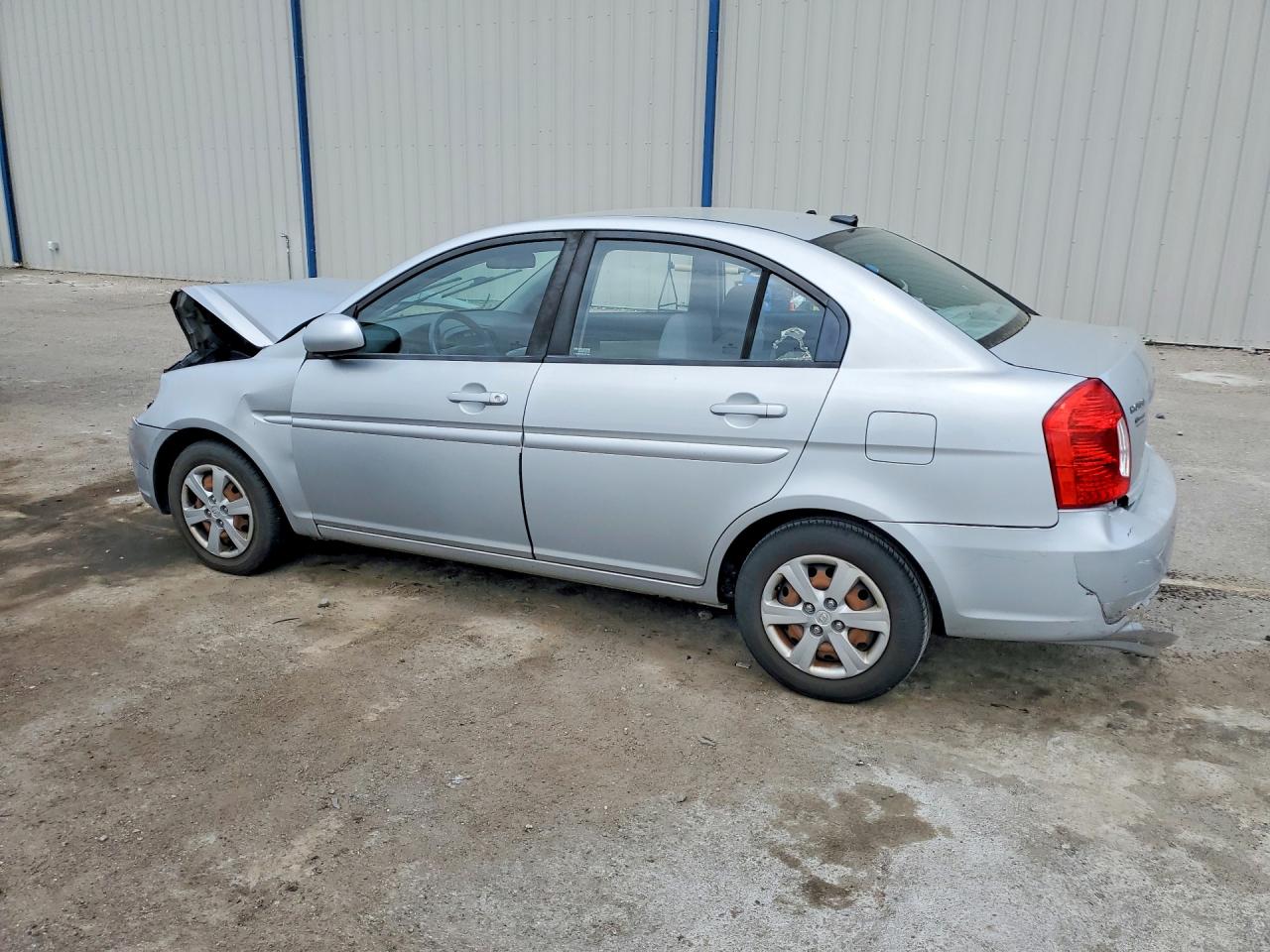 2010 HYUNDAI ACCENT GLS photo 4