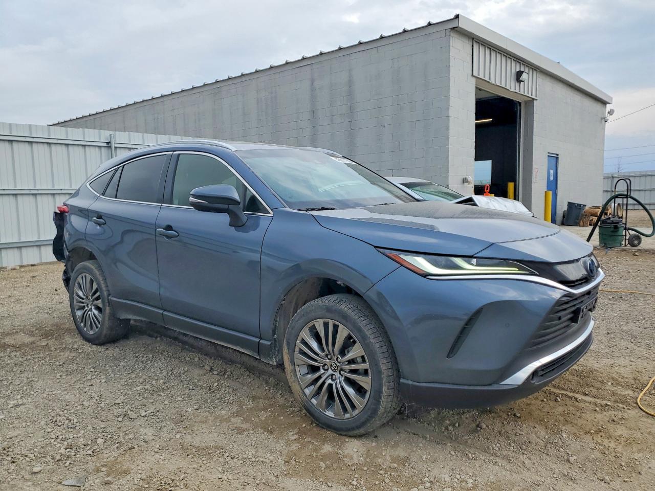 2022 TOYOTA VENZA LIMITED photo 7