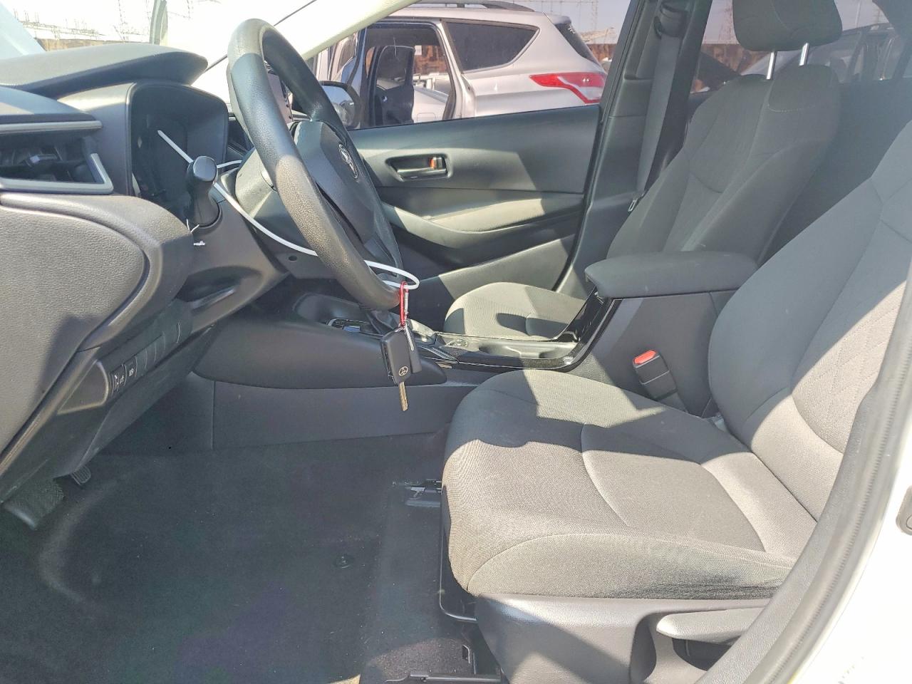 2022 TOYOTA COROLLA LE photo 7