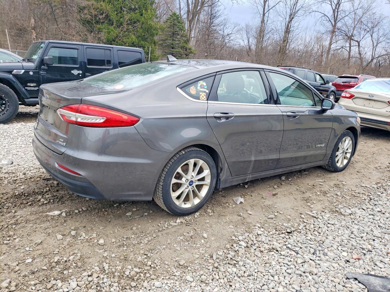 2019 FORD FUSION SE photo 3