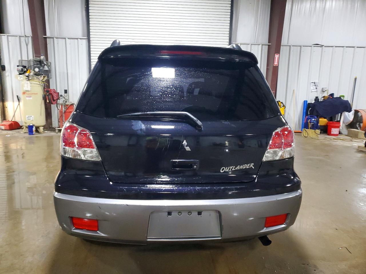 2004 MITSUBISHI OUTLANDER XLS photo 16