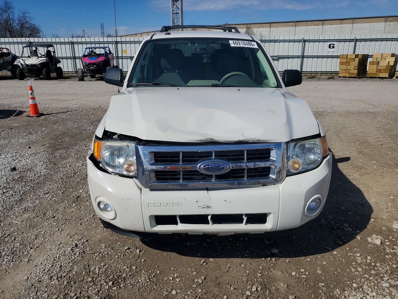 2010 FORD ESCAPE XLT photo 13