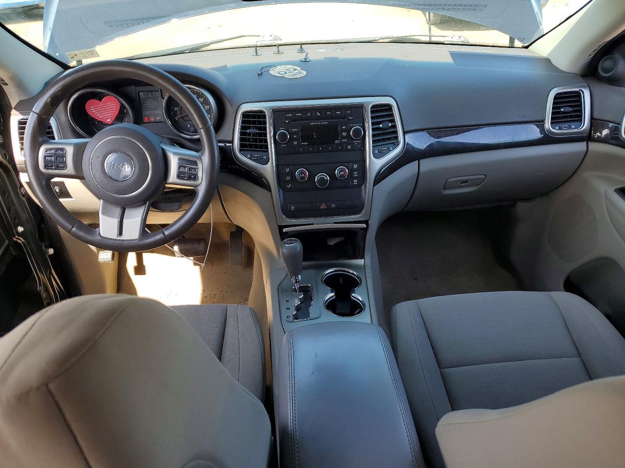 2011 JEEP GRAND CHEROKEE LAREDO photo 8