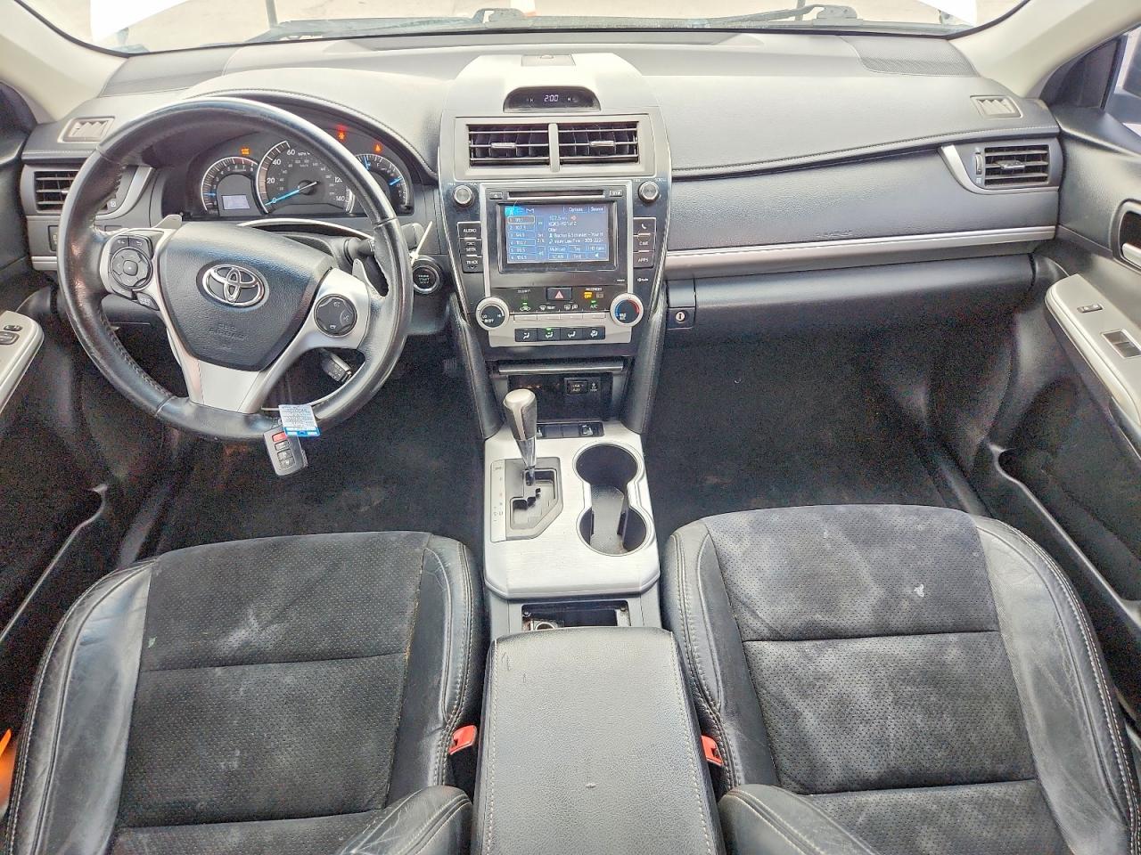 2013 TOYOTA CAMRY SE photo 15