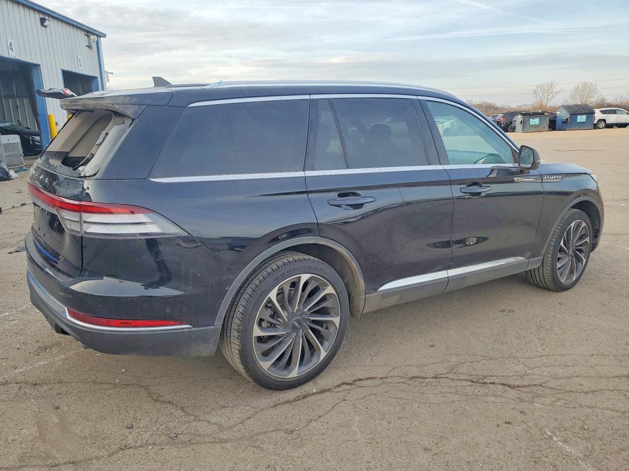 2023 LINCOLN AVIATOR RESERVE photo 6