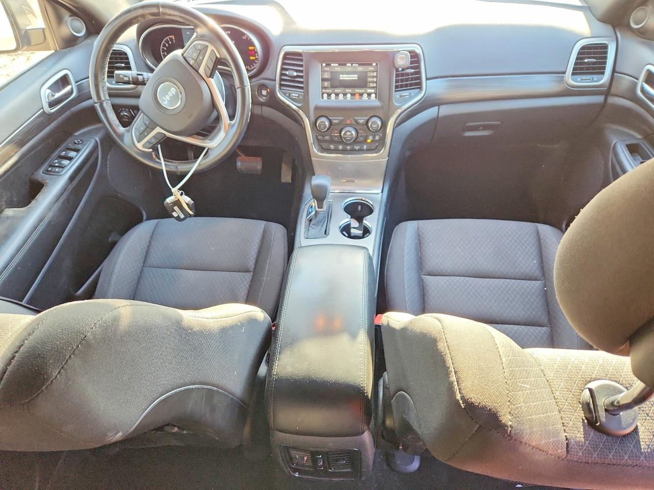 2019 JEEP GRAND CHEROKEE LAREDO photo 15