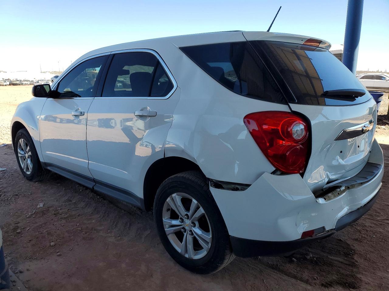 2014 CHEVROLET EQUINOX LS photo 3