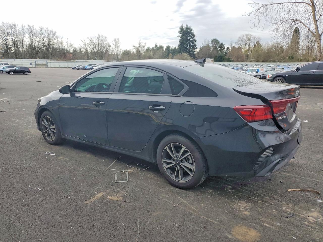 2023 KIA FORTE LXS photo 4