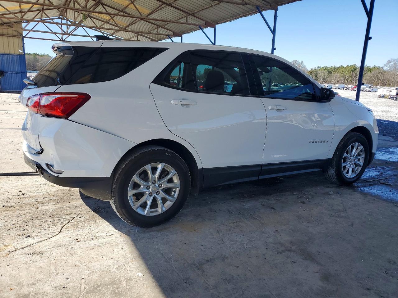 2019 CHEVROLET EQUINOX LS photo 3