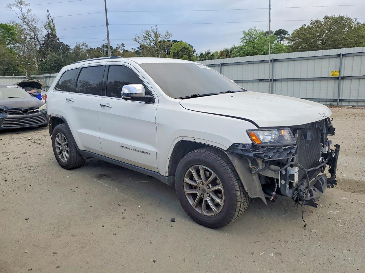 2014 JEEP GRAND CHEROKEE LIMITED photo 4
