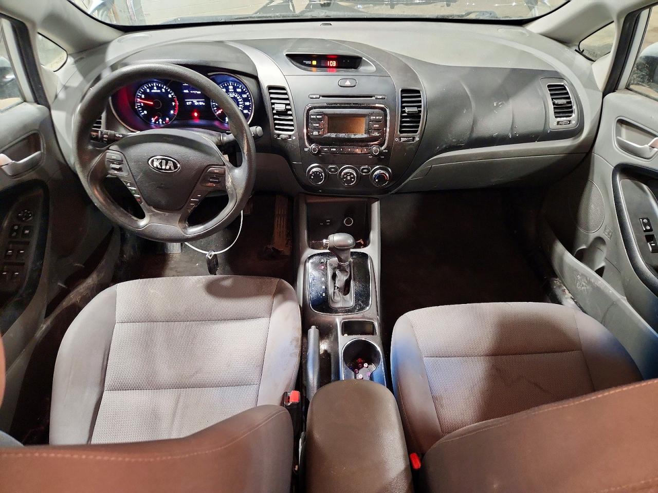 2017 KIA FORTE LX photo 22