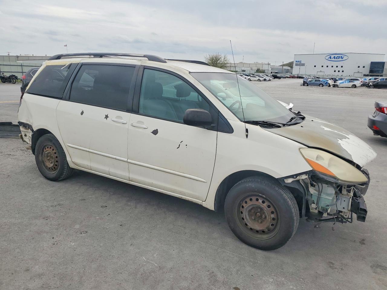 2006 TOYOTA SIENNA LE 7 PASSENGER photo 10
