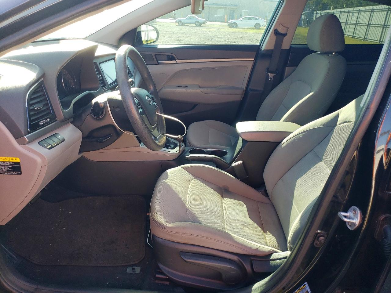 2017 HYUNDAI ELANTRA SE photo 19