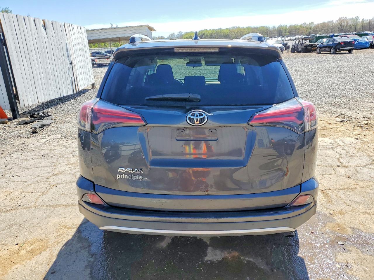 2016 TOYOTA RAV4 XLE photo 11