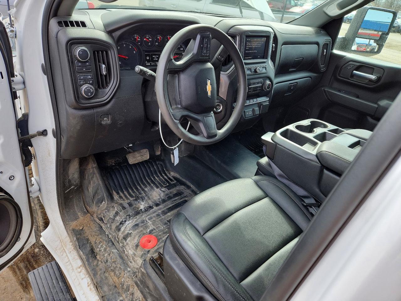 2024 CHEVROLET SILVERADO K3500 photo 8