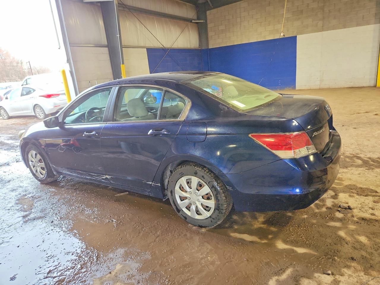 2008 HONDA ACCORD LX photo 2