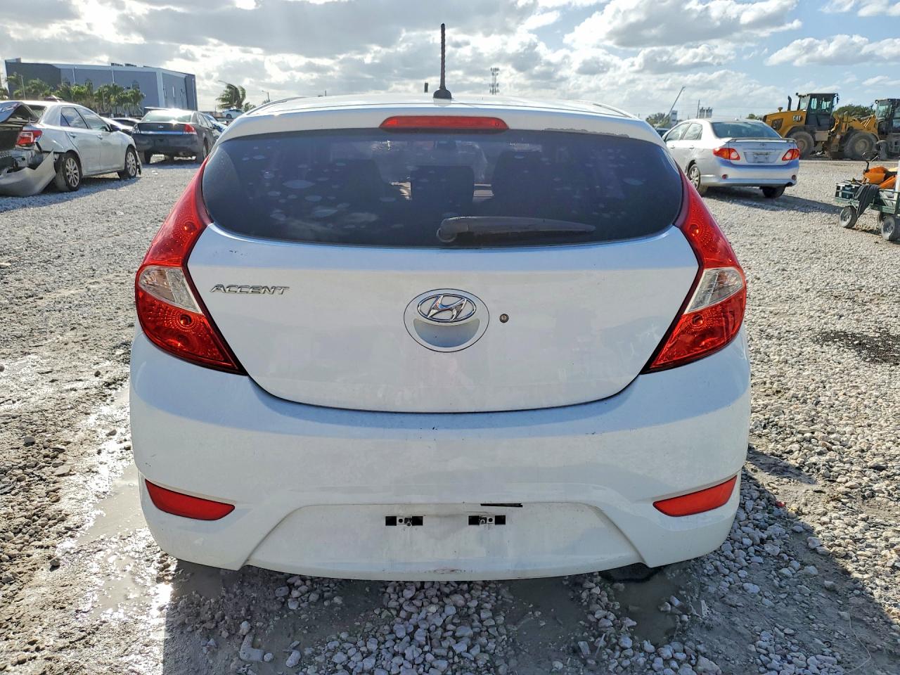 2016 HYUNDAI ACCENT SE photo 16