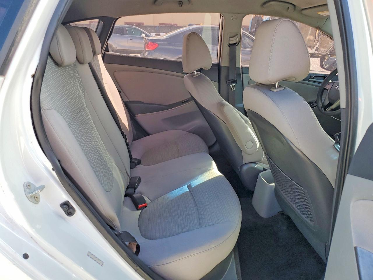 2016 HYUNDAI ACCENT SE photo 28