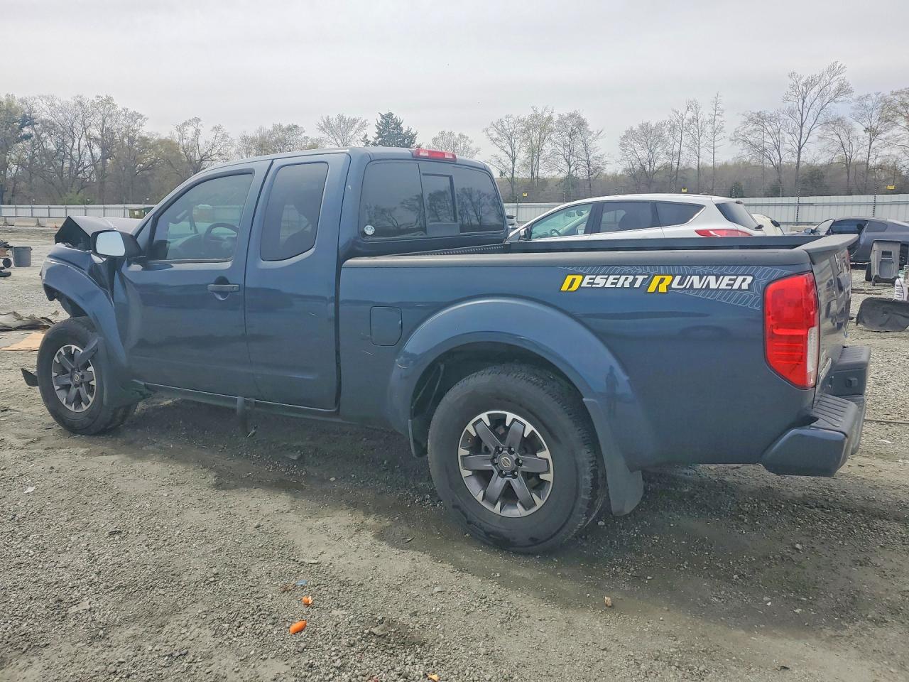 2017 NISSAN FRONTIER DESERT RUNNER photo 4