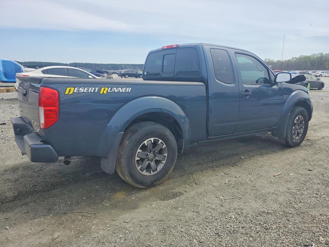 2017 NISSAN FRONTIER DESERT RUNNER photo 7