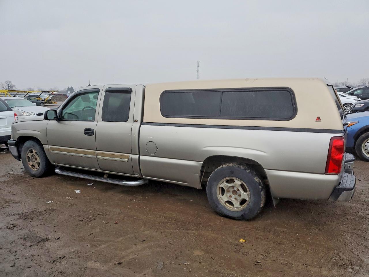 2003 CHEVROLET SILVERADO C1500 photo 4