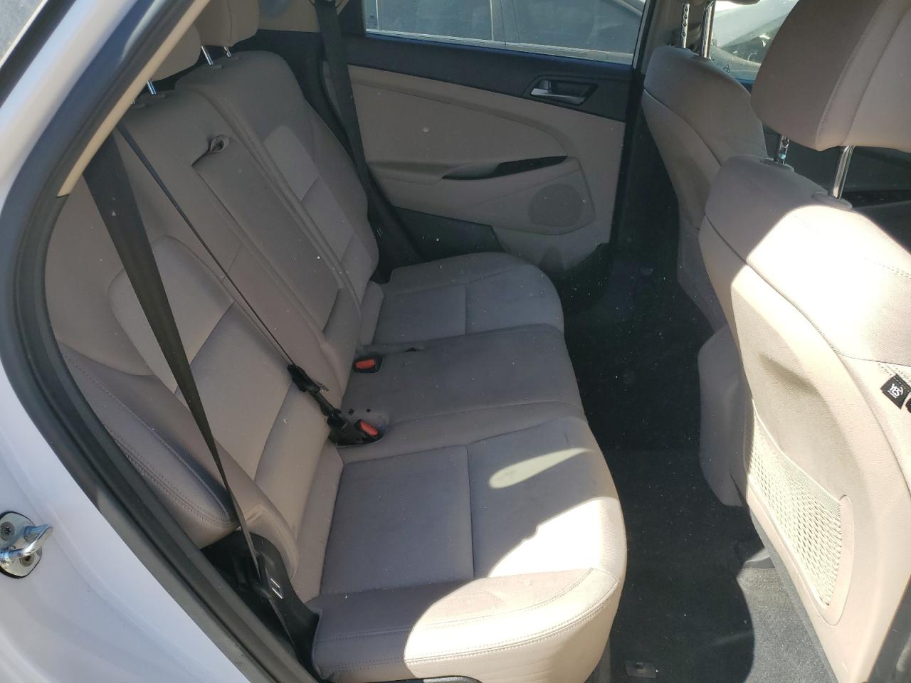 2017 HYUNDAI TUCSON SE photo 21